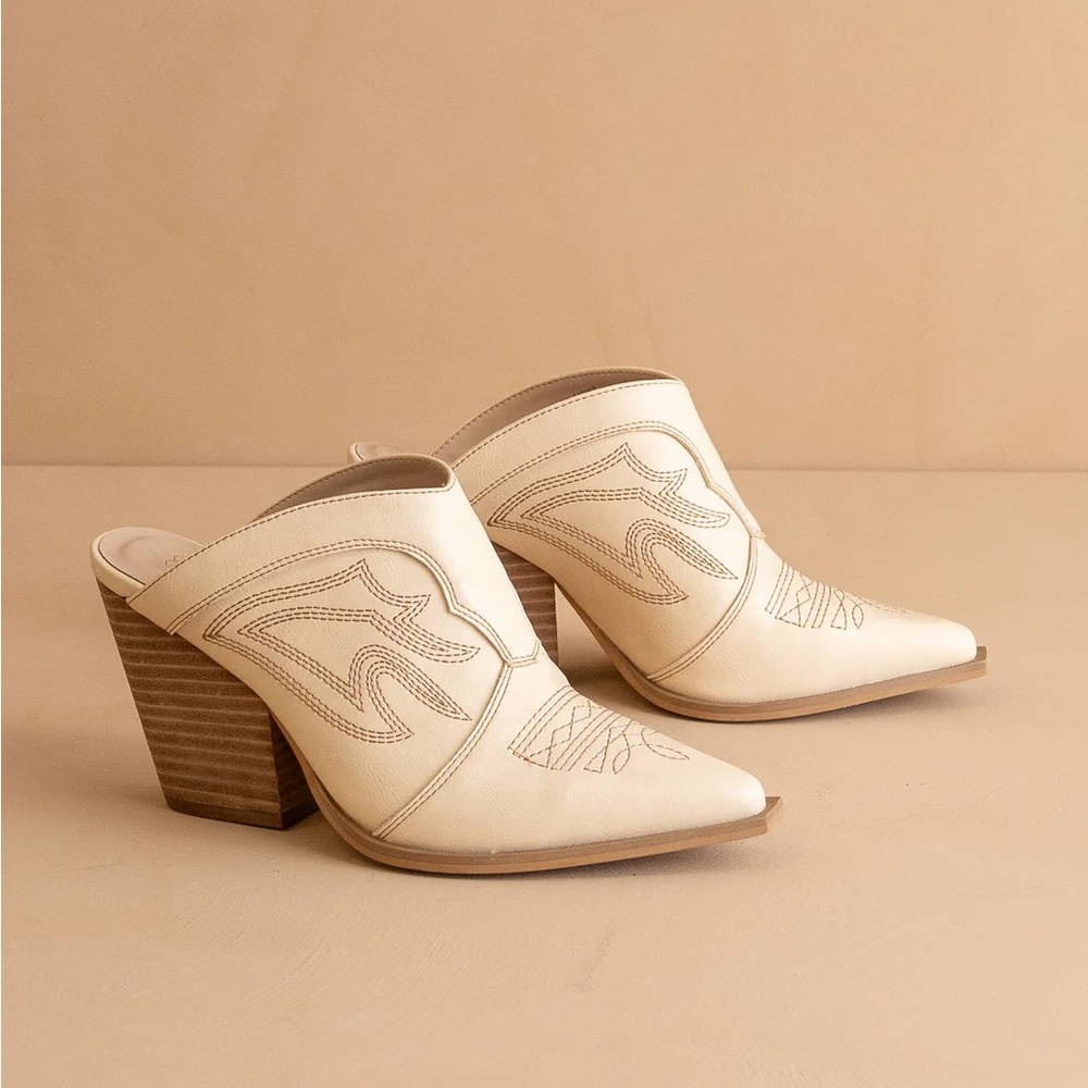 Elegant Cream Western Mules